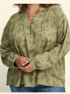 Torrid Green Floral Button Down Blouse 3x